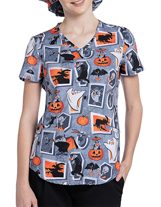 Cherokee Licensed Women's V-Neck Print Top in Tweety Fright